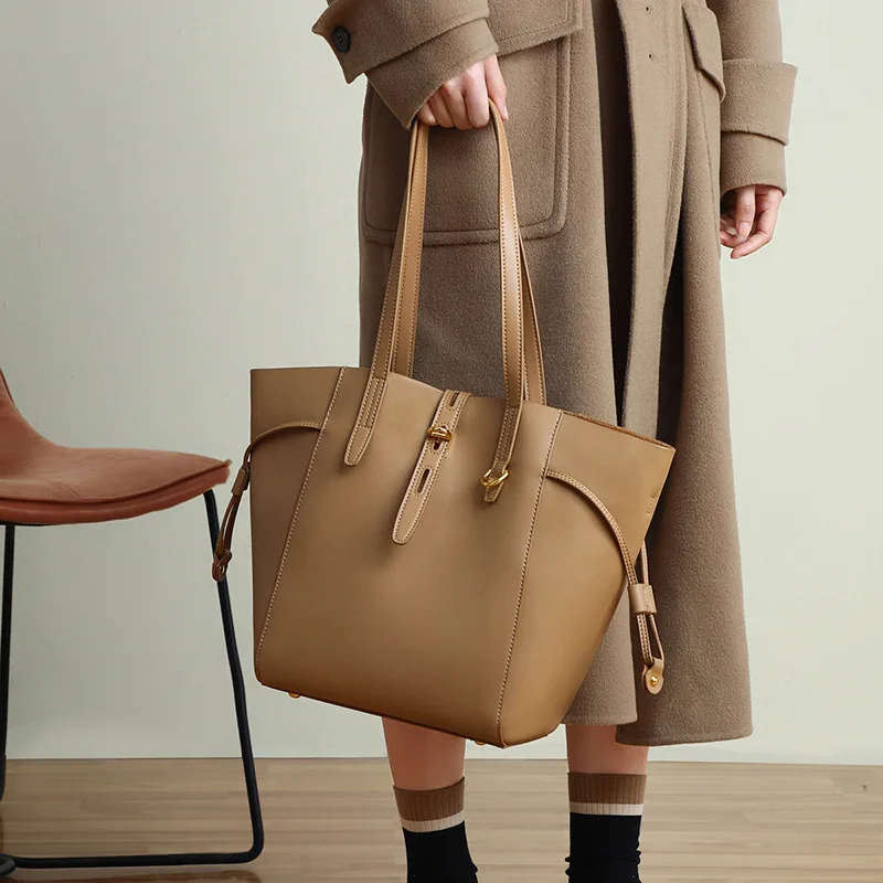 Fashionable New Fashionable Vintage Leather Handheld  Single Shoulder Large Capacity Mom Tote Bucket Women's Bag