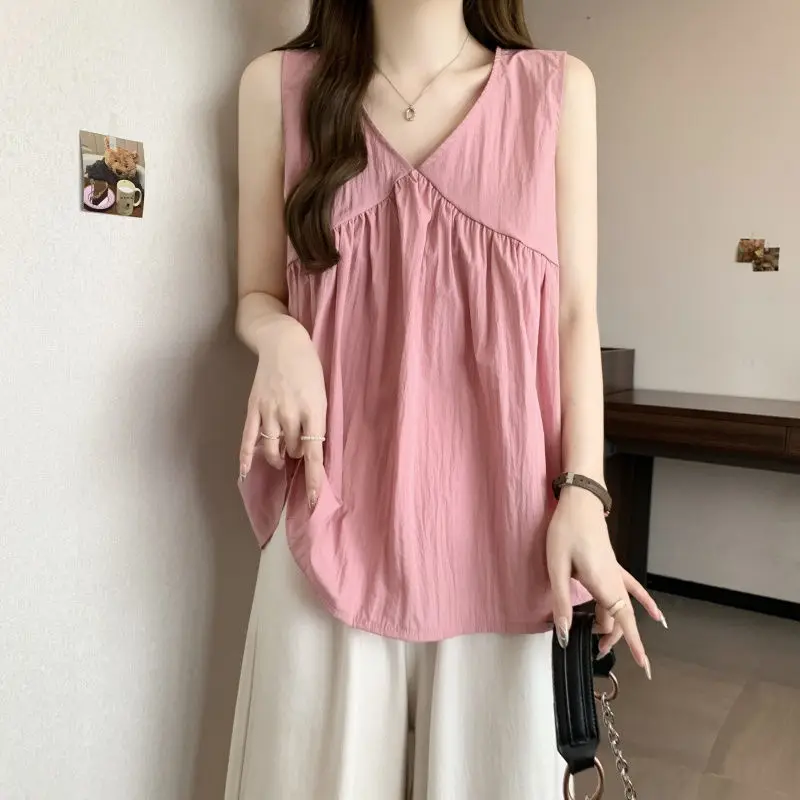 

Black V-neck camisole for women summer new cute sleeveless blouse