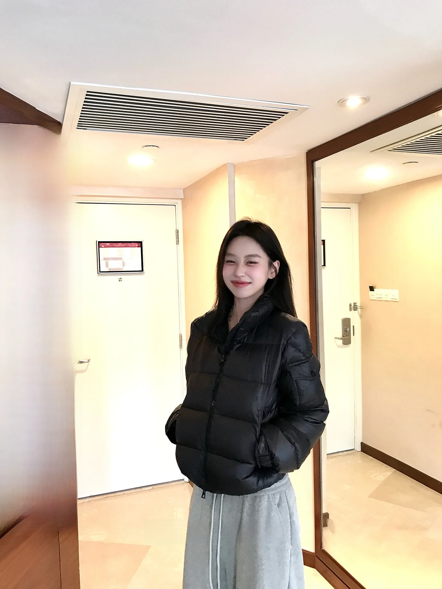 

Lightweight ort Puffer Jaet Women's Winter New Sle 90% down Quilted Coat Korean Sle Straight Cut High Fluffy Du down