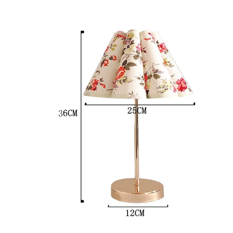 Simple Designs Gold Table Lamp with 3 Color lamp, White petal lampshade Round Bedside Desk lamps for Home Bedrooms decoration