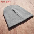 gris oscuro