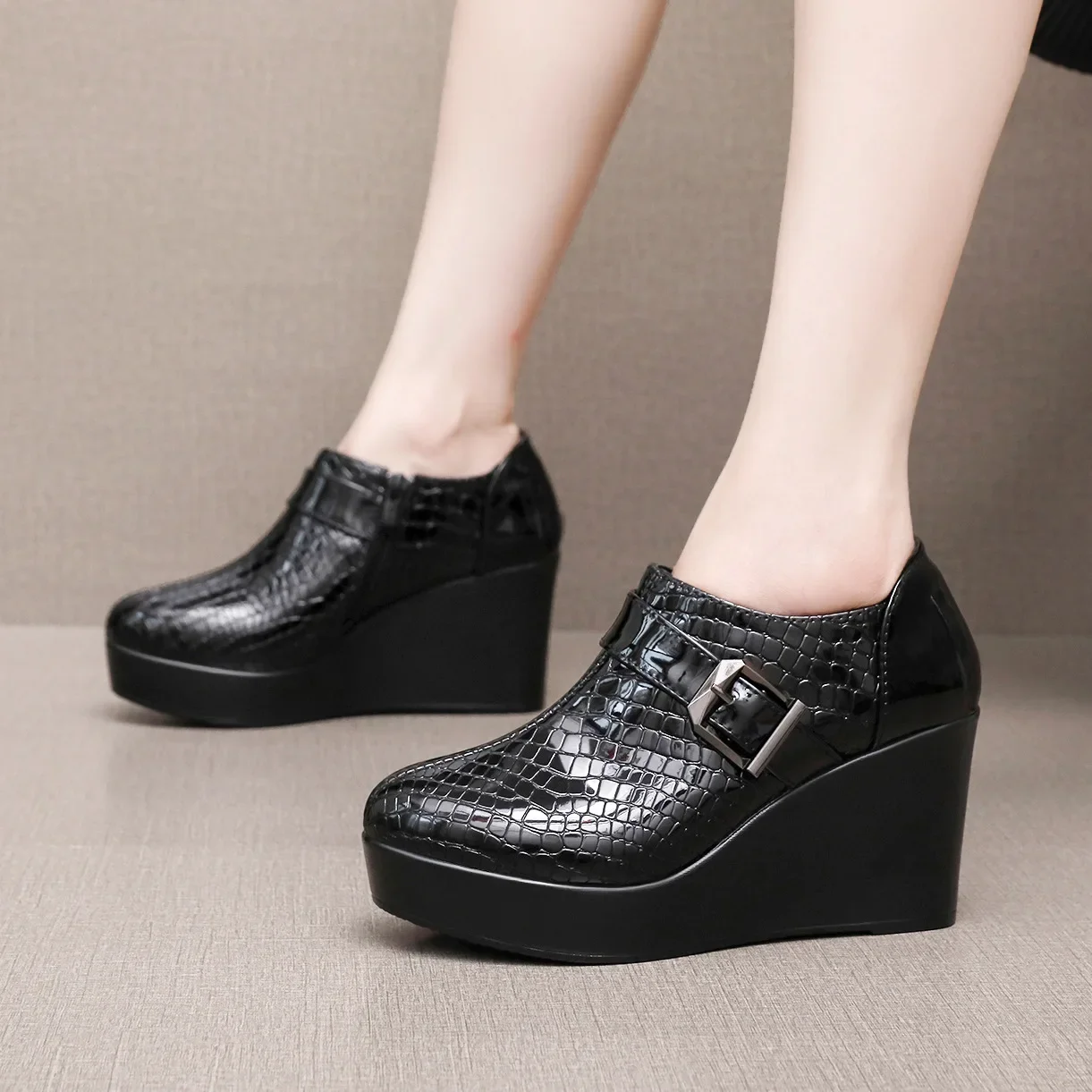 

8cm 12cm Small Size 33-43 Elegant Women's Shoes Platform Wedges Autumn 2025 High Heels Shoes Bright Leather with Fur For Office