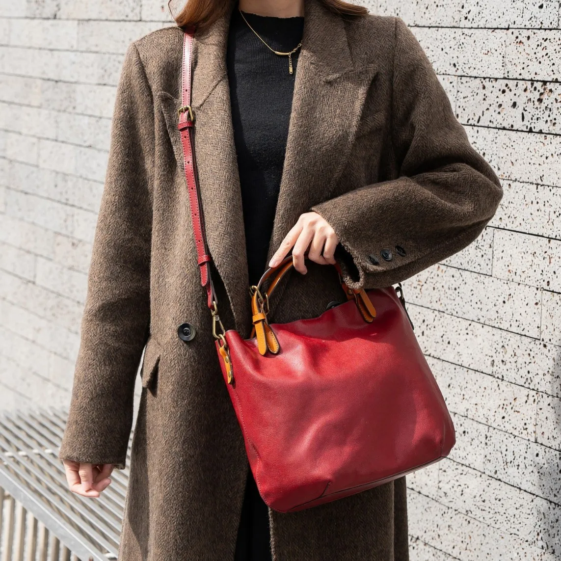 

Large Tote Bag for Women, Full-Grain Vegetable Tanned Cowhide Leather, Vintage Minimalist Shoulder Bag