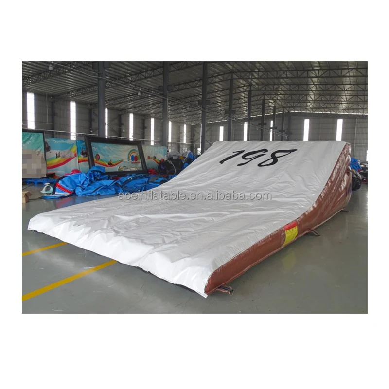 Inflatable Stunt Jump bag Mountain Bike Skiing Landing Ramp