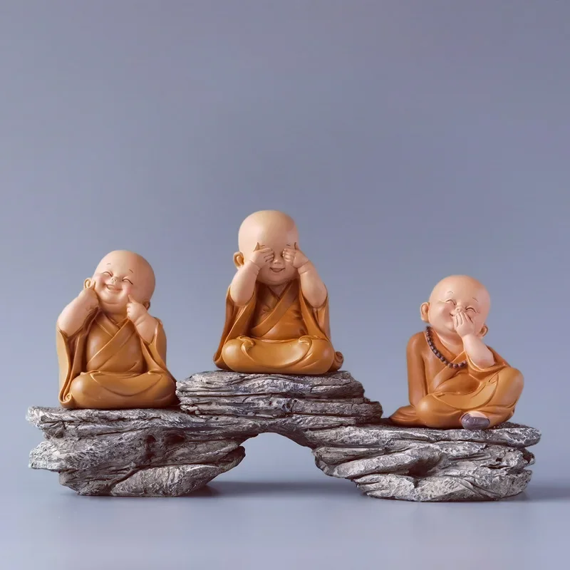 Resin Cute Little Monk Mini Statue Modern Handmade Sculpture Cute Home Living Room Desktop Figurines Children's Gifts Special