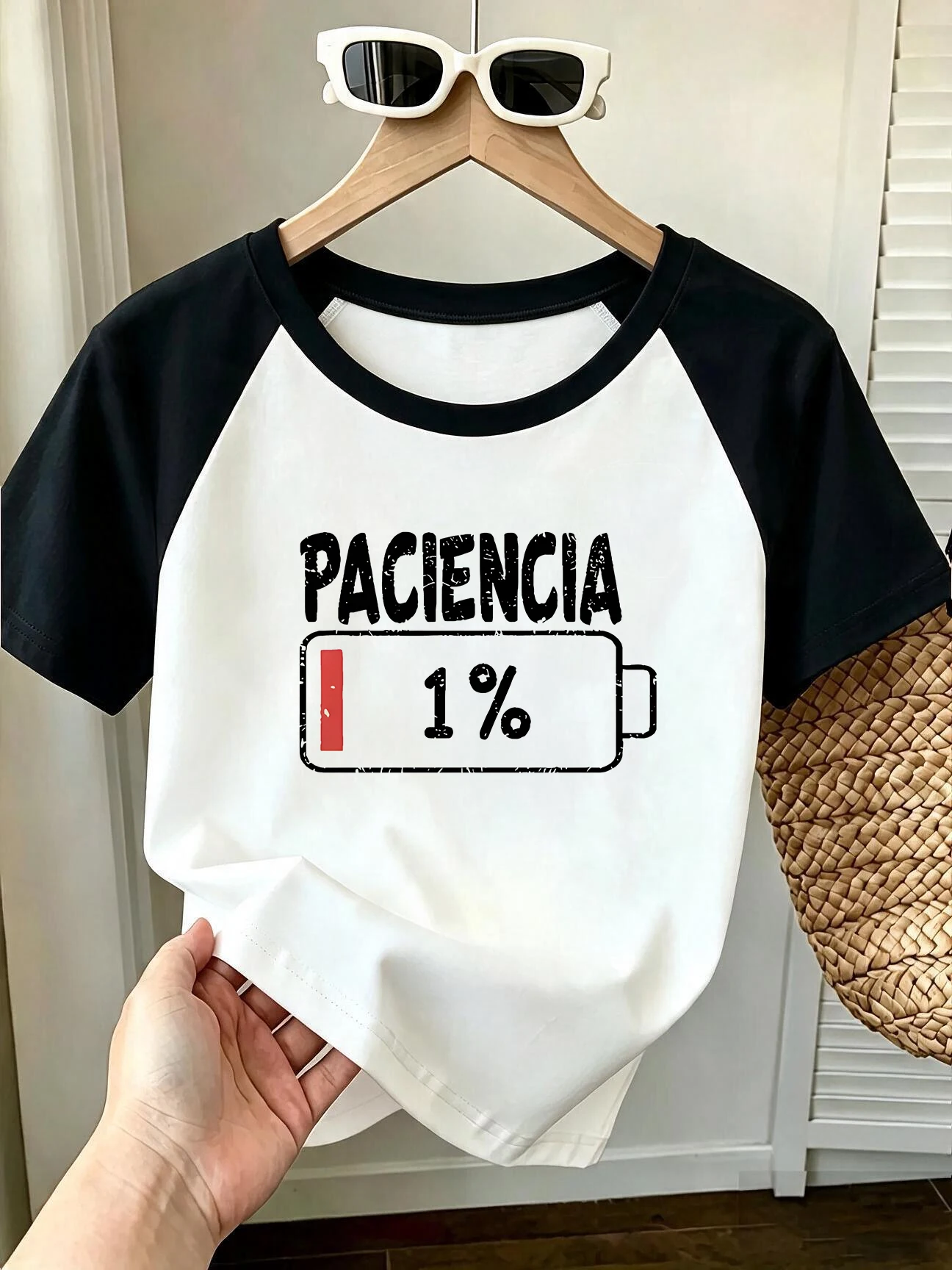 Women's Vibrant Spanish 1% Battery Print Vintage T-shirt with Letter Paciencia Casual Raglan Short Sleeve T Shirt Clothes Tops