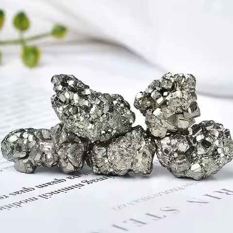 Natural High Quality Stones Pyrite Crystal Cluster Irregular Stone Rock Mineral Sample Energy Home Decoration Raw Mineral 1pc