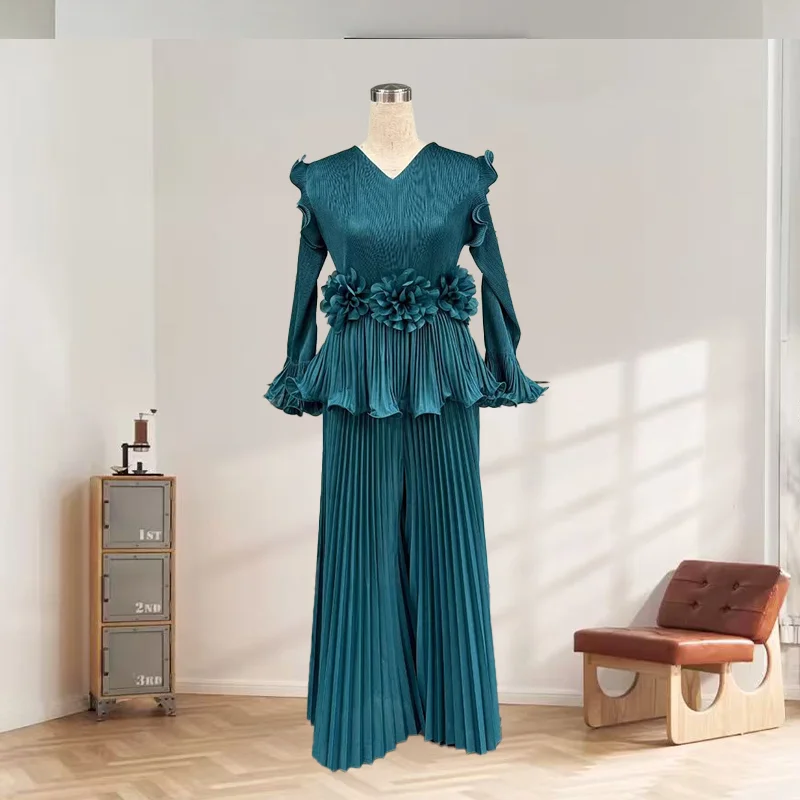 

Fashion Skirt Suit Women's High-end Miyake Pleated V-Neck Ruffle Top Pleated Skirt Long Commuter Elegant Evening Dress