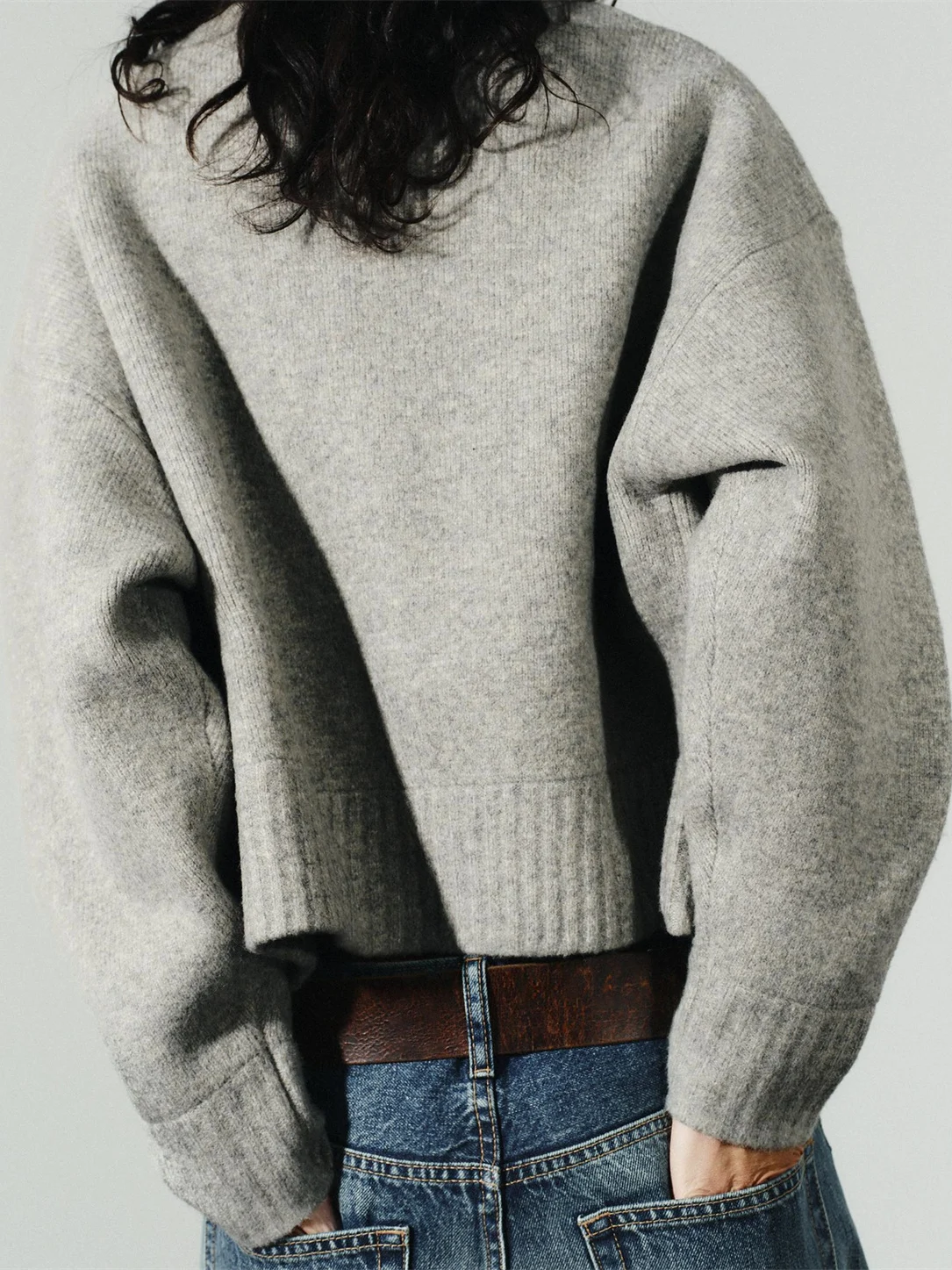 جديد الخريف Faion بسيط Sle المرأة طويلة Sve جولة Ne محبوك سترة مفتوحة معطف لينة ملابس خارجية فضفاضة 24245