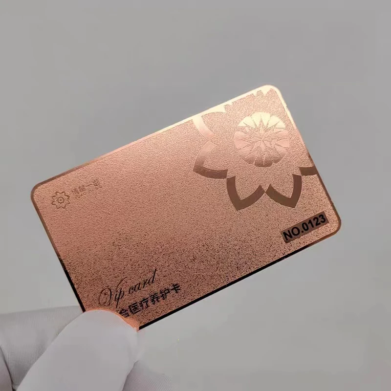 Cartões para a gravura do laser, ouro geado, produto luxuoso do metal, cartão personalizado do VIP