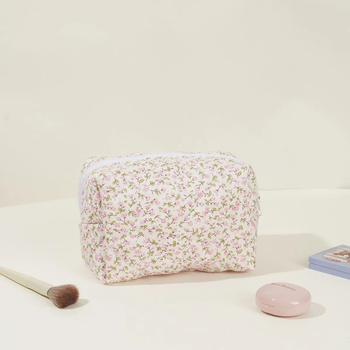 Soft Quilted Floral Makeup Bag Portable Cotton Travel Cosmetic Pouch Zipper Toiletry Storage Organizer for Women gallery 5