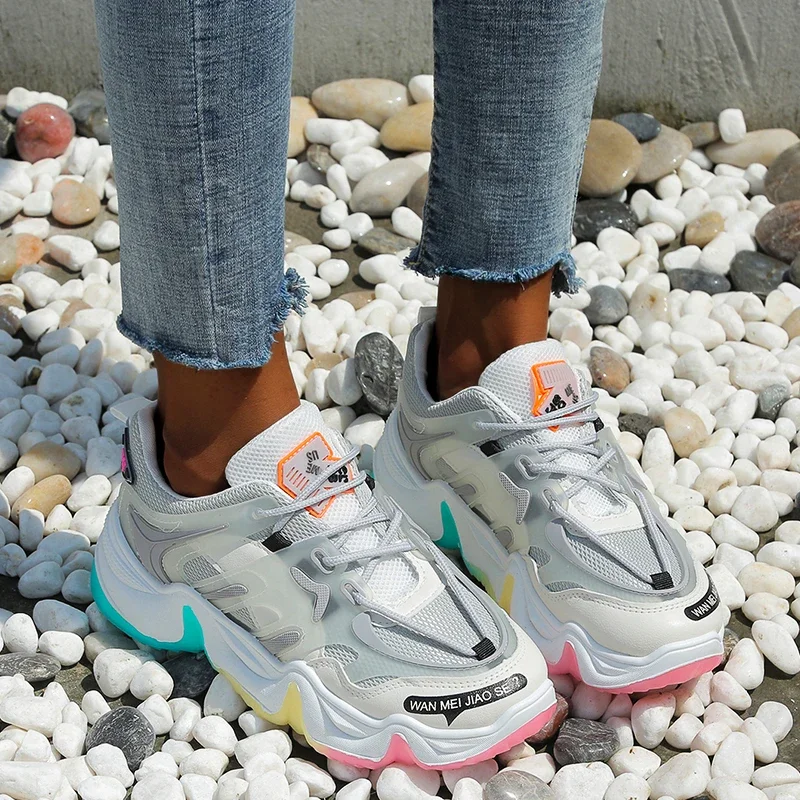 

2025 Spring Women's Sports Shoes Summer Breathable Comfortable Fashion Sports Shoes Women's Thick soled Vulcanized Shoes