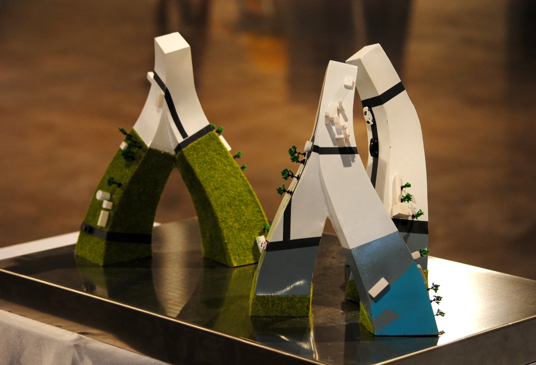 

Aluminum Alloy Front/Rear Differential Case #ARA310937 for ARRMA 1/5 KRATON 8S (ARA110002T1/ARA110002T2)/OUTCAST 8S BLX-ARA5810