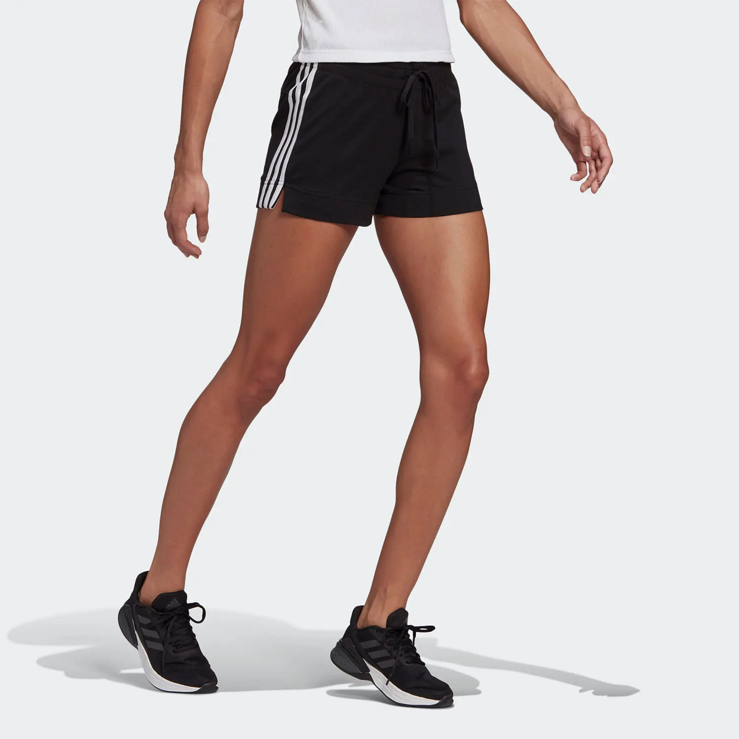 

Официальные женские тренировочные удобные дышащие трикотажные шорты Adidas GM5523