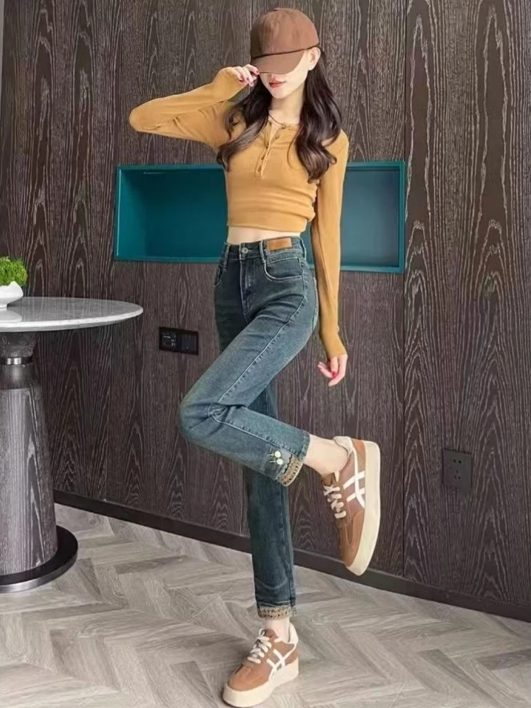

Women's Vintage Slim Straight Jeans Petite Ankle Length Stretchy Denim Trousers with Oriental Embroidery for Spring Autumn