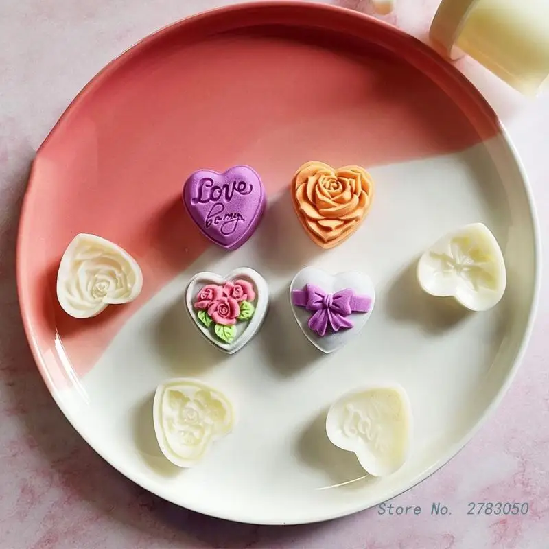 30g/50g Love Heart Rose Moon Cake Mold Mid-Autumn Festival Mooncake Makers Cookie Stamps Hand Pressure Mooncake Baking Tool