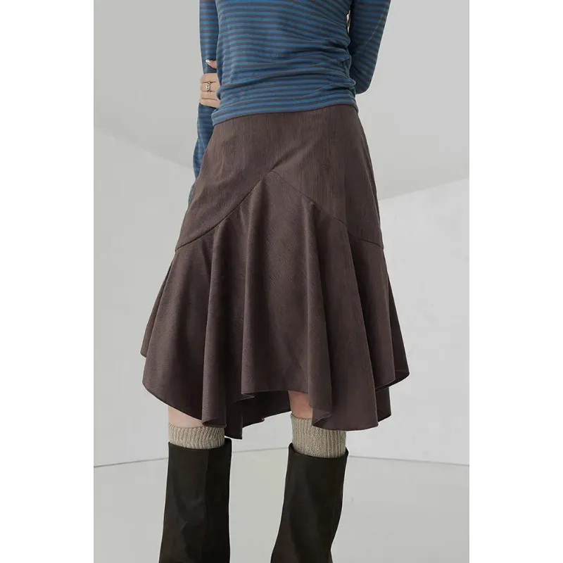 

Женская коричневая вельветовая асимметричная юбка миди с оборками - расклешенная юбка А-силуэта с высокой талией для осени и зимы