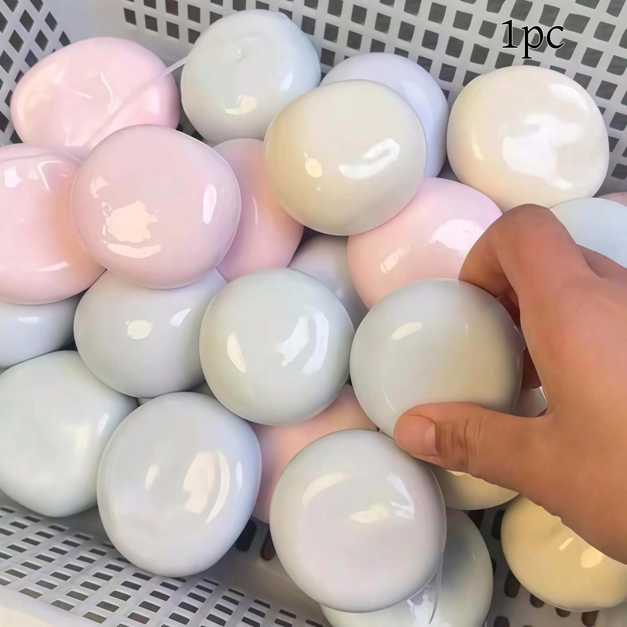 1pcs Handmade Mochi Stress Relief Toy, Soft Glutinous Rice Paste, Squeeze To Relieve Stress, Thin Ice Skin, Pliable Mochi Textur