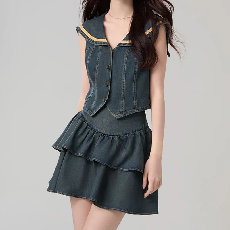 Denim suit skirt women's 2024 summer new fashion navy collar Joker denim short sleeve vest skirt two-piece.