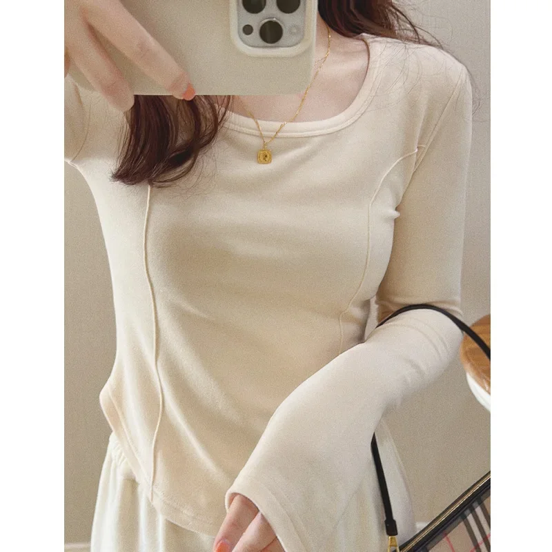 Women's Slimming Long Sleeve T-shirt For Autumn/winter Stylish Design Sensibility Trendy Top For Students