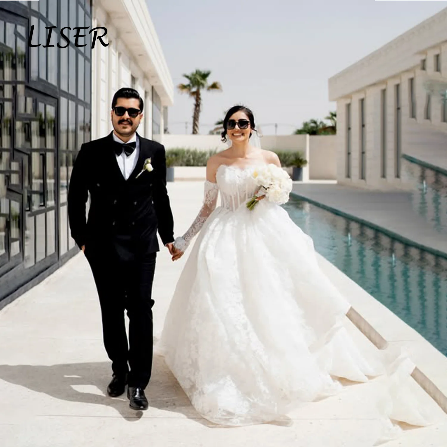 Liser Luxury Wedding Dresses Women's A Line Lace Sweetheart Off Shoulder Long Sleeve Bridal Gowns Vestidos De Novia Customized