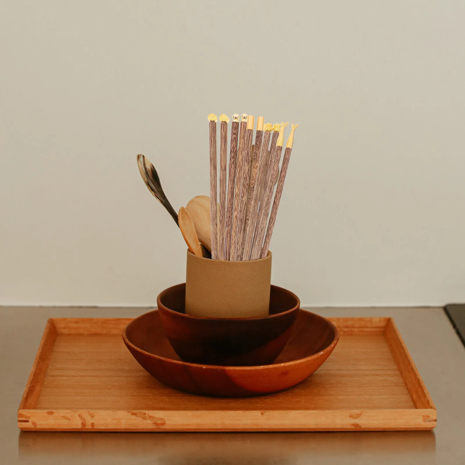 

Chinese Style Wooden Reusable Lightweight Polished Surface Home Use Multi-Function Ramen Chopsticks Set Household