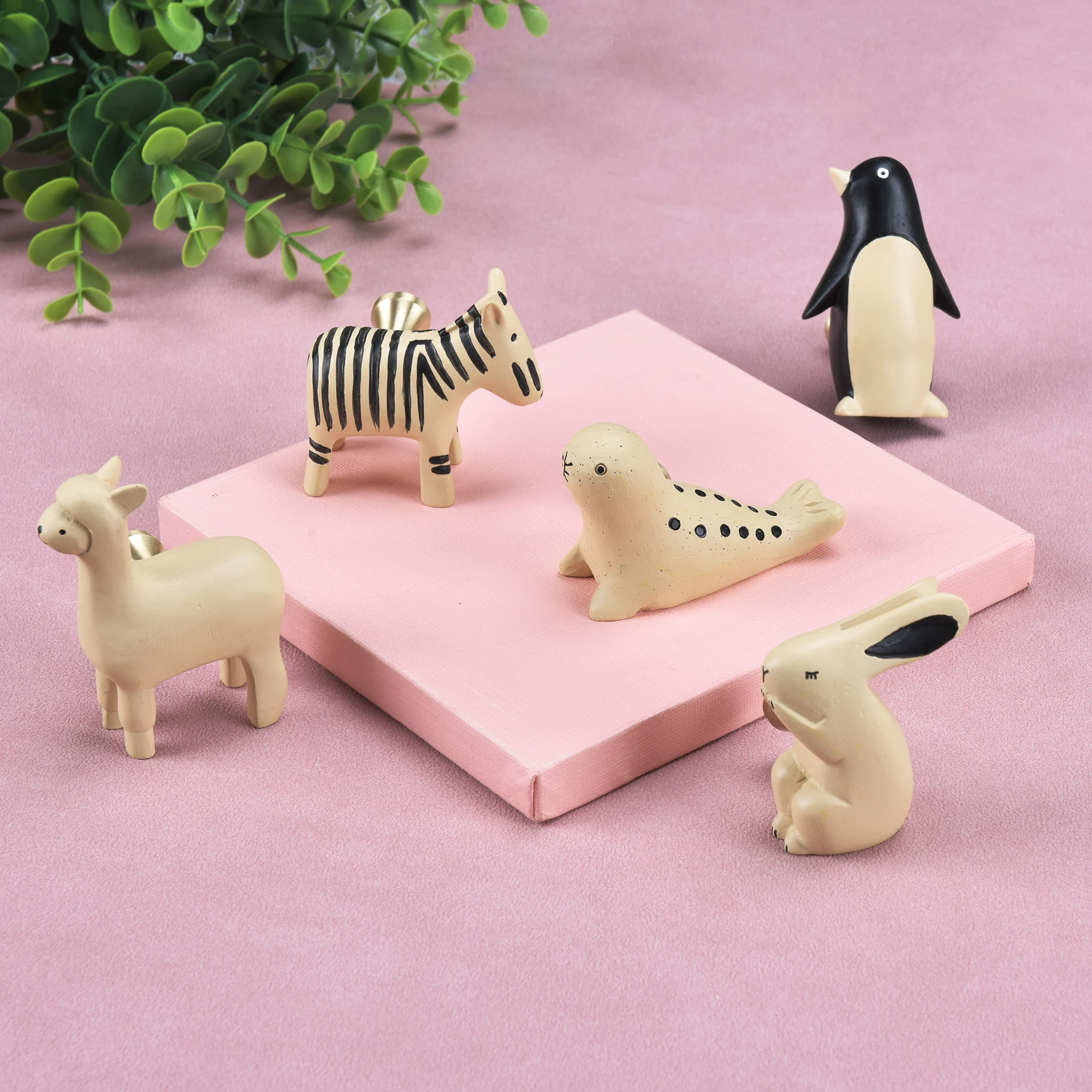 Cute Animals Drawer Dresser Pulls for Children's Room Creative Cabinet Handles Resin Wardrobe Pull Home Decor Furniture Hardware