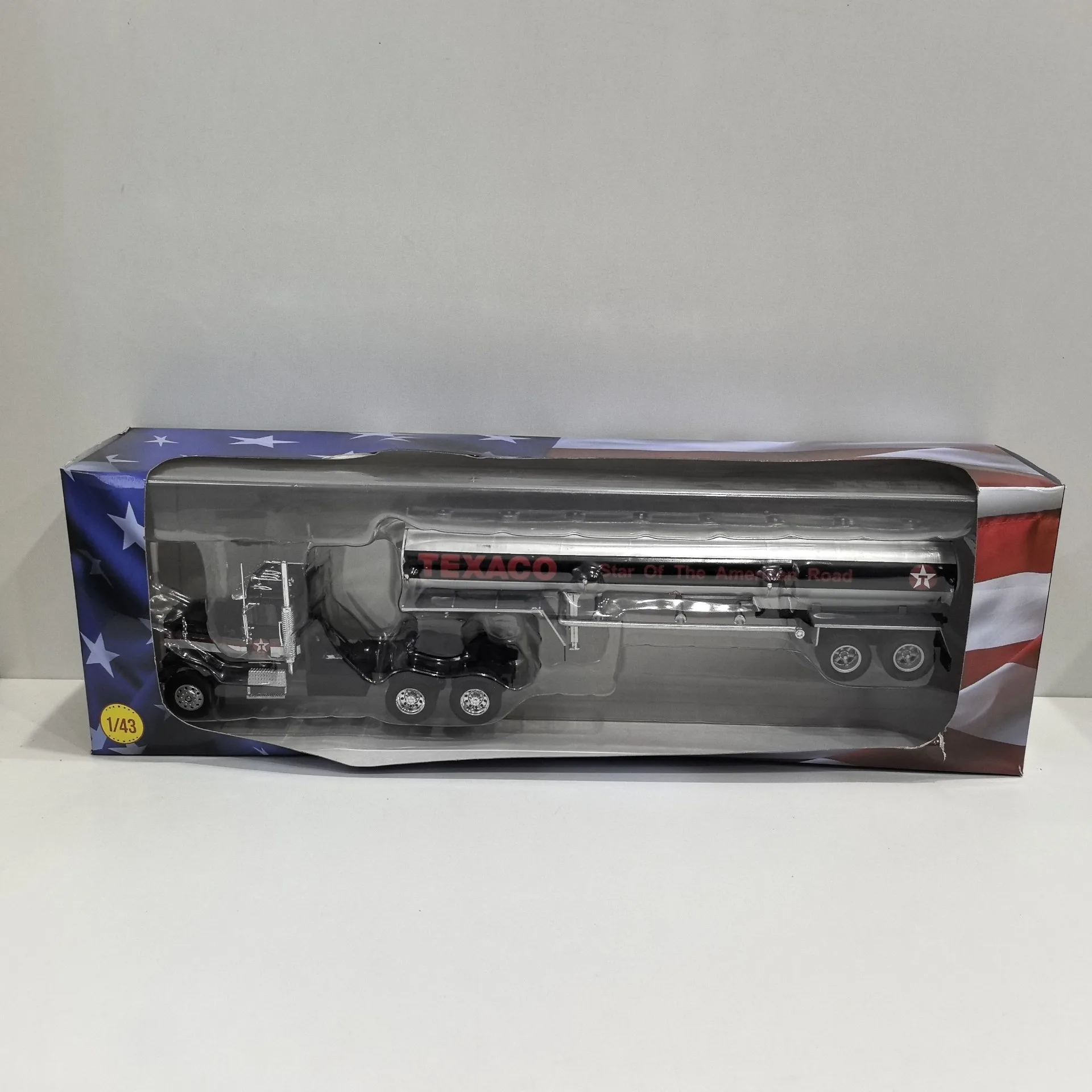 Diecast IXO 1/43 Scale FREIGHTLINER FLC 120 Trailer Truck Head Alloy Oil Tank Plastic T6 Alloy Car Model