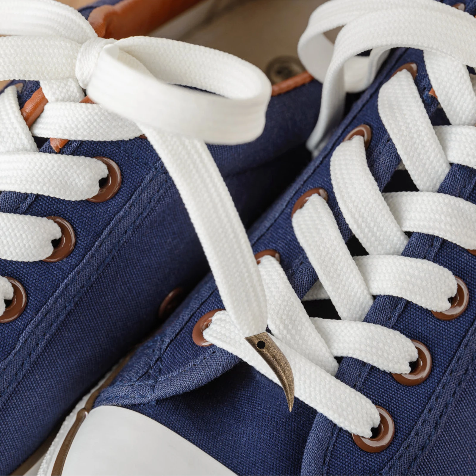 

8pcs Cow Horn Metal Shoe Lace Tips Rust-Free for Sports Canvas Shoes Replacement Ends Shoelace Accessories Storage