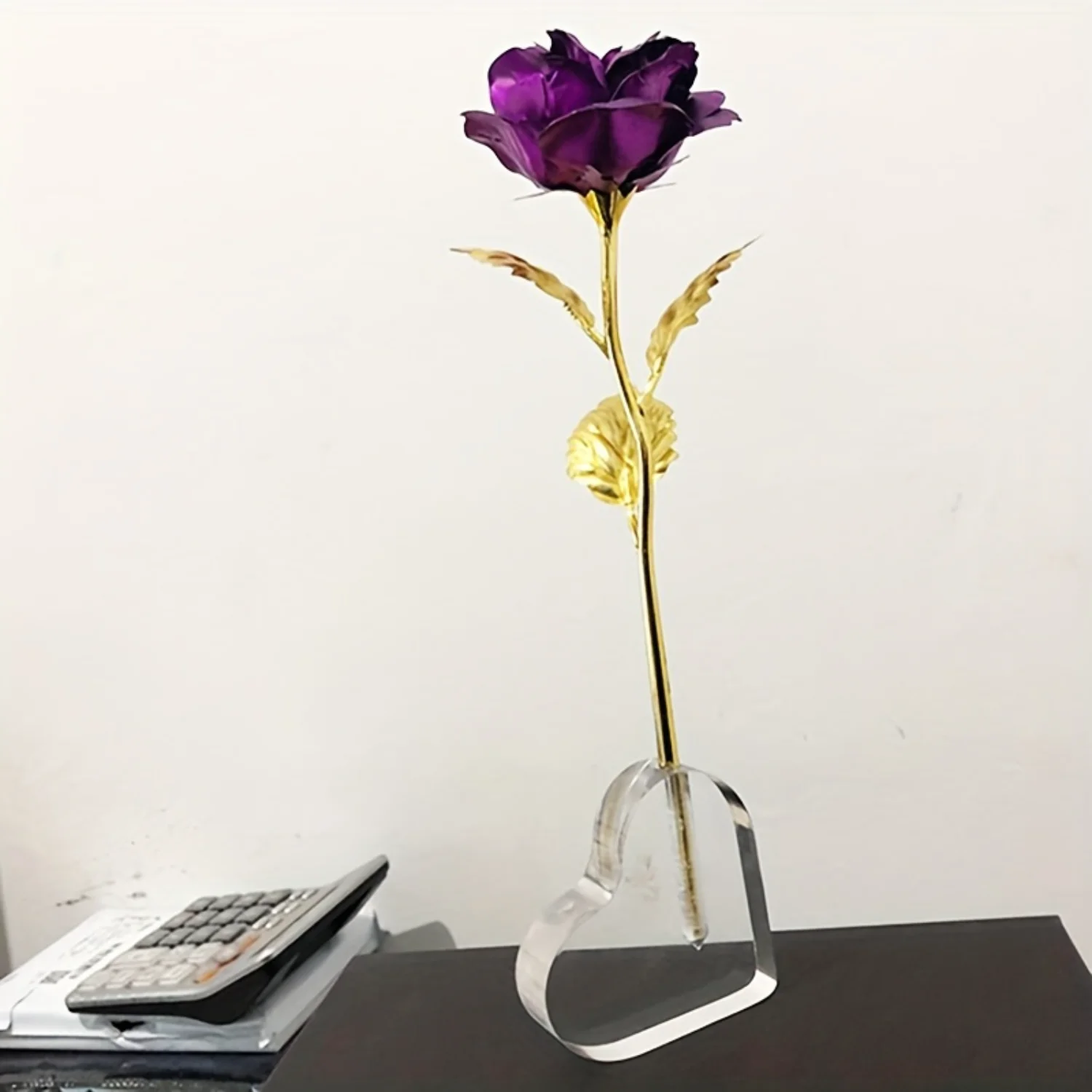 Heart-Shaped Acrylic Rose Stand - Clear Vase for Flower Display, Floral Holder, Decor - Durable, Shatter-Resistant Small vase