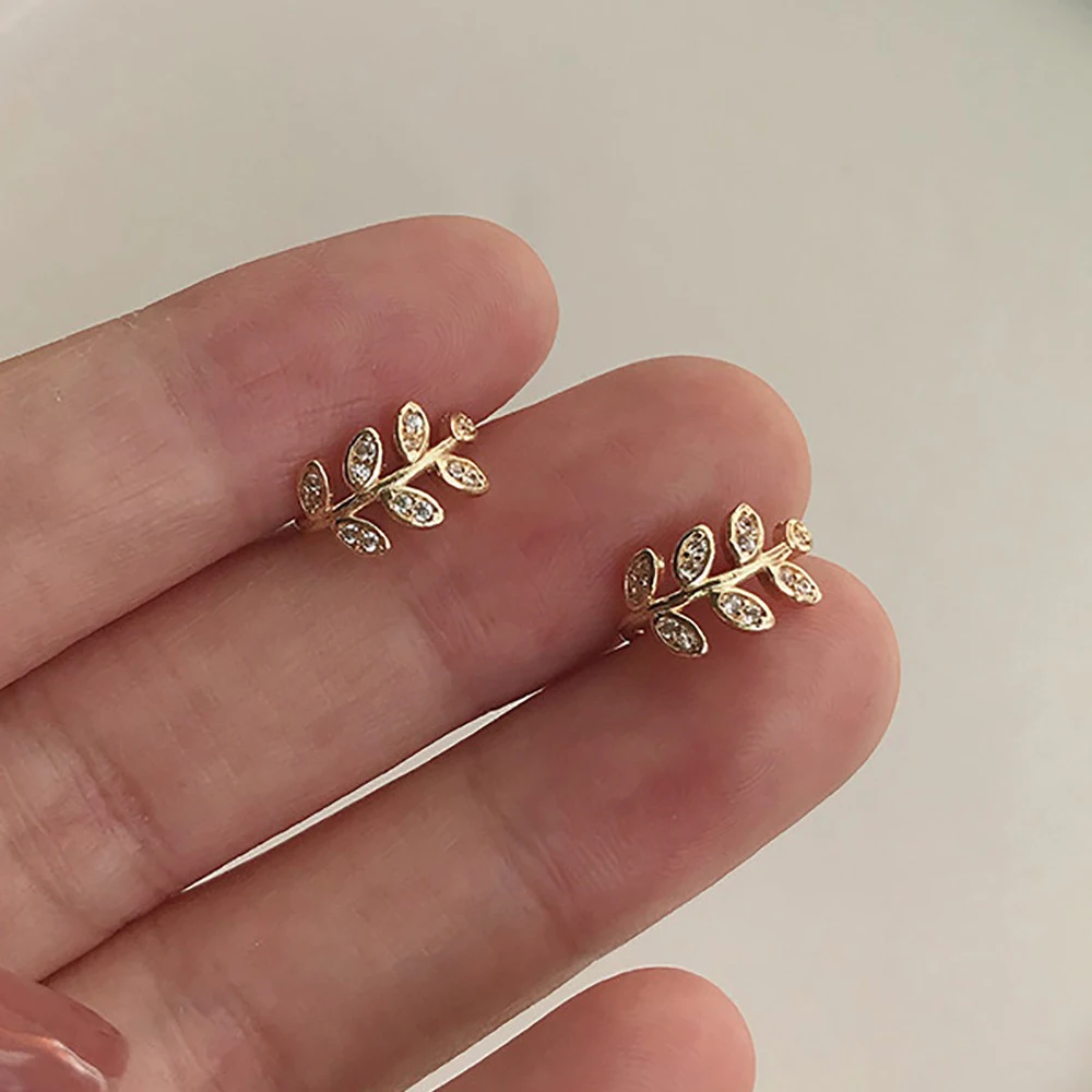 Ear Cuff Clip on Earring Sfake Piercing Gold Color Shiny Leaves Cristal Korean Fashion Luxury Designer Jewelry Accessories Women