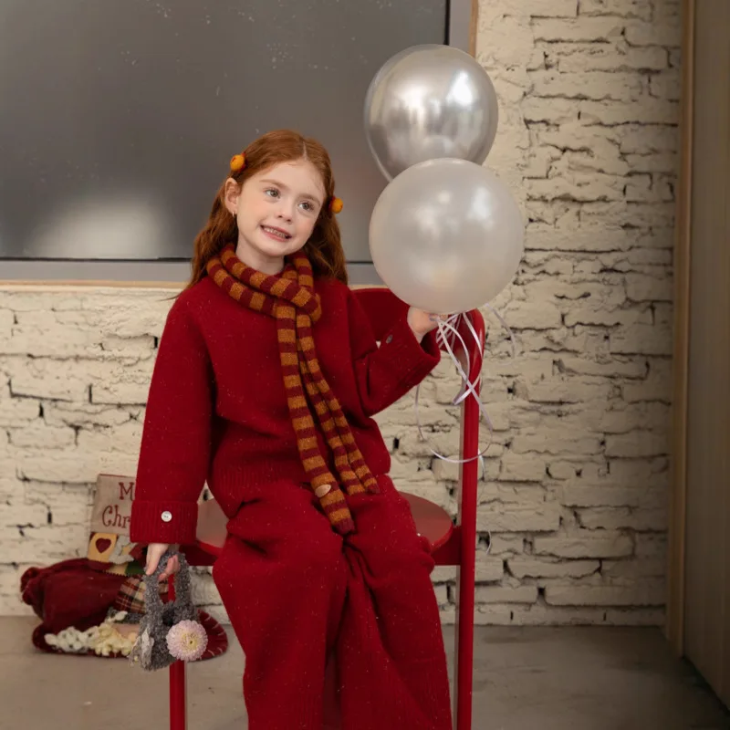 2025 Autunno Inverno Rosso Ragazza Abbigliamento per bambini Capodanno Vestito Maglione Pantaloni Set da 2 pezzi 3-10 anni Maglia Pullover Maglione Pantaloni