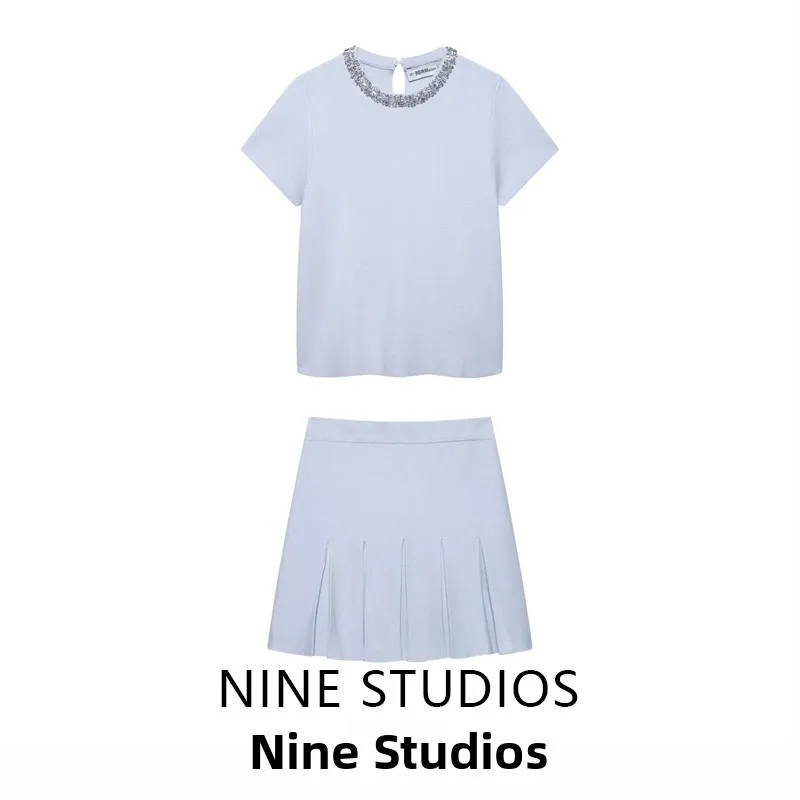 

New Women's Knitted Top And Skirt Set with Wide Pleats And Jewelry Decoration Spring 2025 ort Sve round Ne