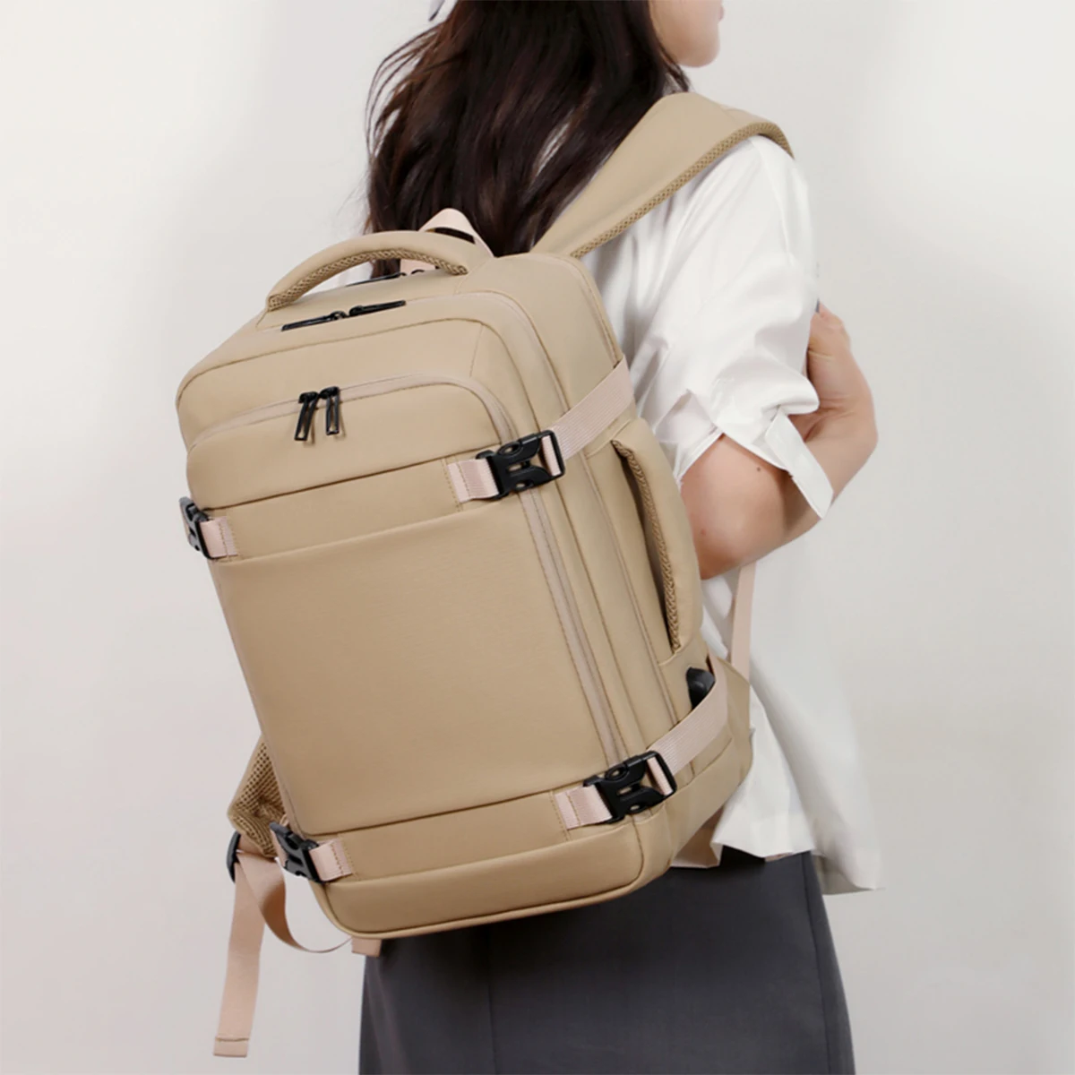 

Aircraft Grade Luggage Strap Business Casual USB Laptop Backpack Oxford Carry On Twin Zippers Aerated Back Panel Professional