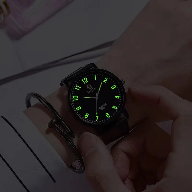 การสอบนาฬิกาสไตล์เกาหลีแนวโน้มที่เรียบง่ายควอตซ์นาฬิกานักเรียนผู้ชายและผู้หญิงสไตล์วิทยาลัย Retro วรรณกรรมคู่นาฬิกาผู้หญิง
