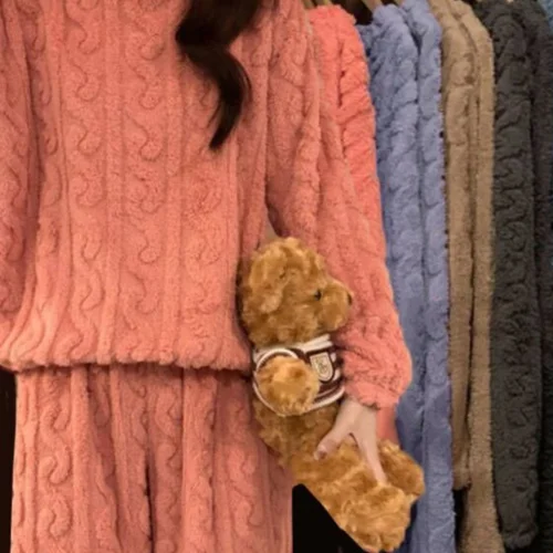 النوم والصالة للرجال