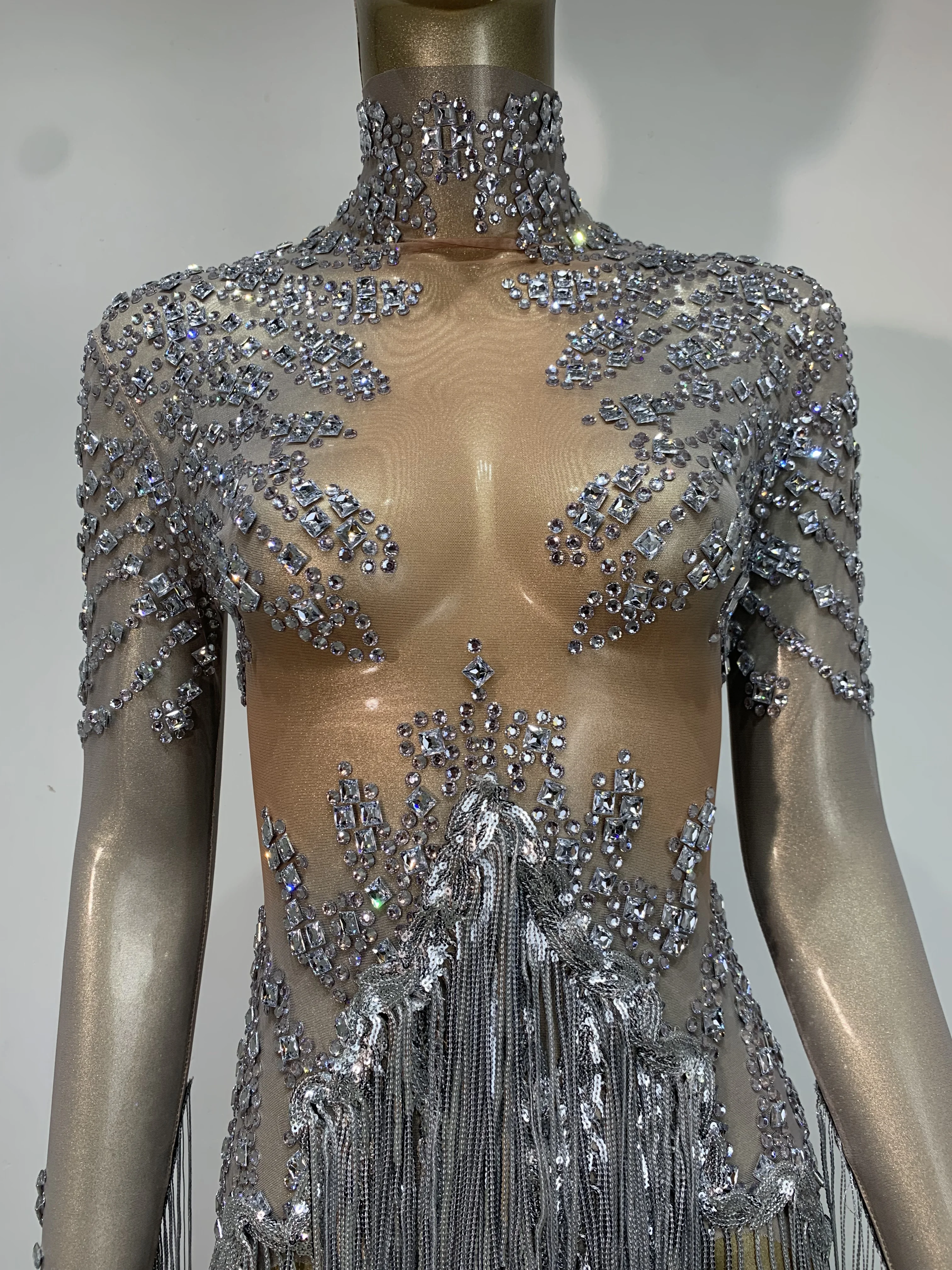 

Сексуальное сетчатое платье с кисточками и блестками, дизайн танцовщицы, роскошный танцевальный костюм для дня рождения, сценическая одежда, ночной клуб, Drag Queen