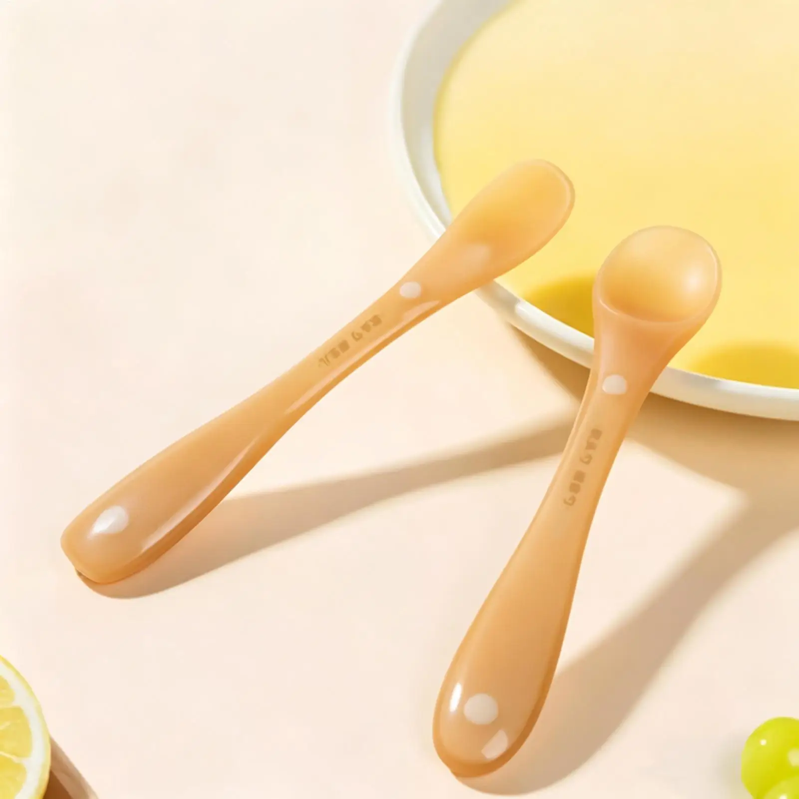 

Silicone Serving Spoon Feeding Spoons 2-Pieces Ergonomic Small Food-Grade Scoop with Storage Case for Food Weaning Eating