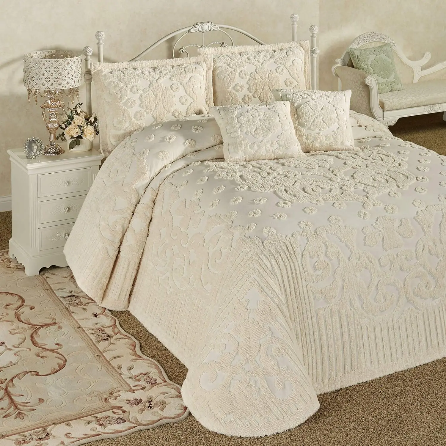 

Laurent Grande Bedspread Set Ecru | Cotton | Oversized Luxury Bedding | Cal King Size