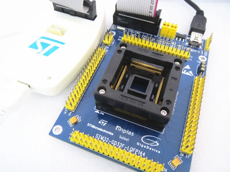 STM32L100 STM32F407 STM32F103 IC testing seat Test Socket test bench