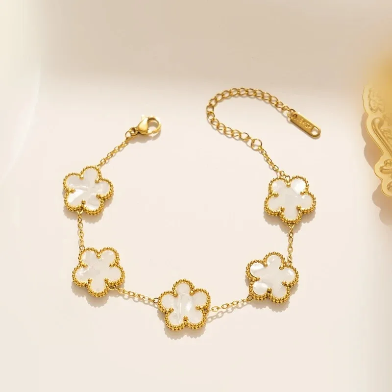 Weiß Schwarz Rot Grün Muschel Fünf Blatt Blume Edelstahl Damen Armband Einfach für Frau Party Geburtstag Schmuck Geschenk Klee