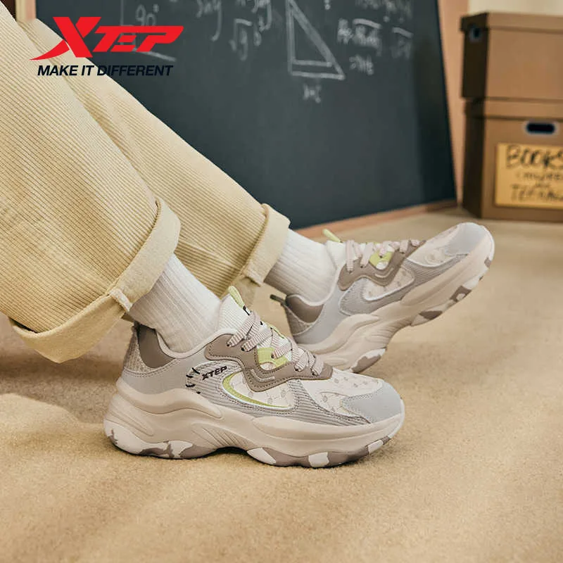 Xtep Egg Roll Shoes Sports Shoes For Women 2024 Winter Vintage Soft Casual Shoes Lightweight Comfortable Sneakers 976418320051