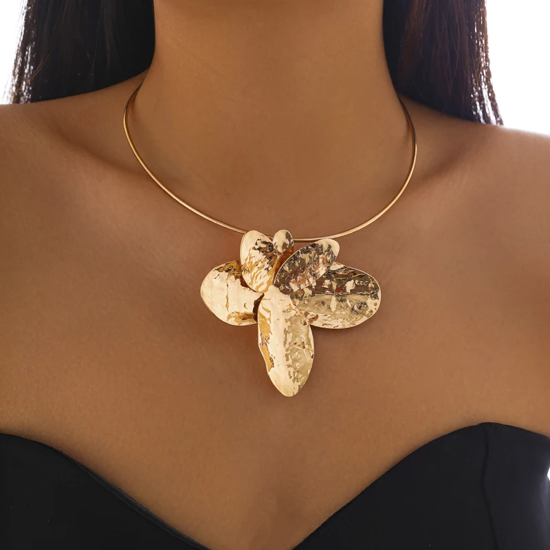 SHIXIN Punk Gold Color Large Flower Torques Necklace for Women Petal Collar Chain Earrings Jewelry Set Luxury Wedding Jewelry