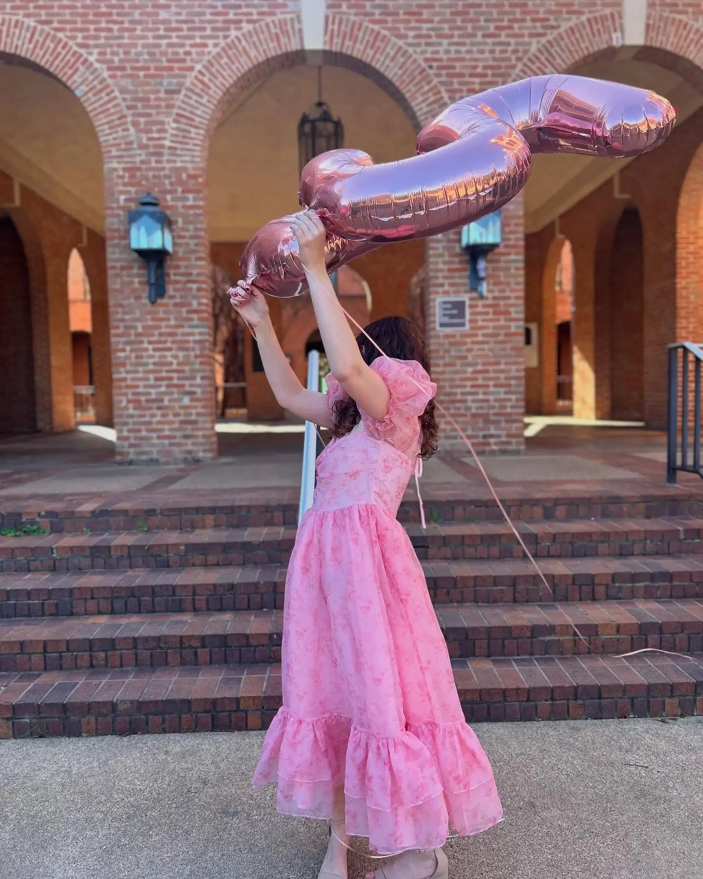 Trending bedrukte mesh a-lijn verjaardagsfeestjurk met bubbelmouwen vintage prinsessenstijl tule avondjurk voor gala