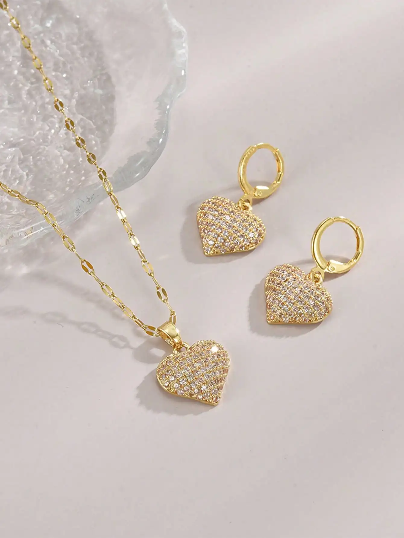 

1 шт. роскошное женское ожерелье из нержавеющей стали с сердечками, полностью украшенными стразами, 1 пара роскошных женских сережек с сердечками, полностью украшенных стразами