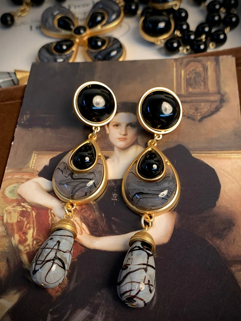 Black and gold elegant long retro glazed court style earrings for women