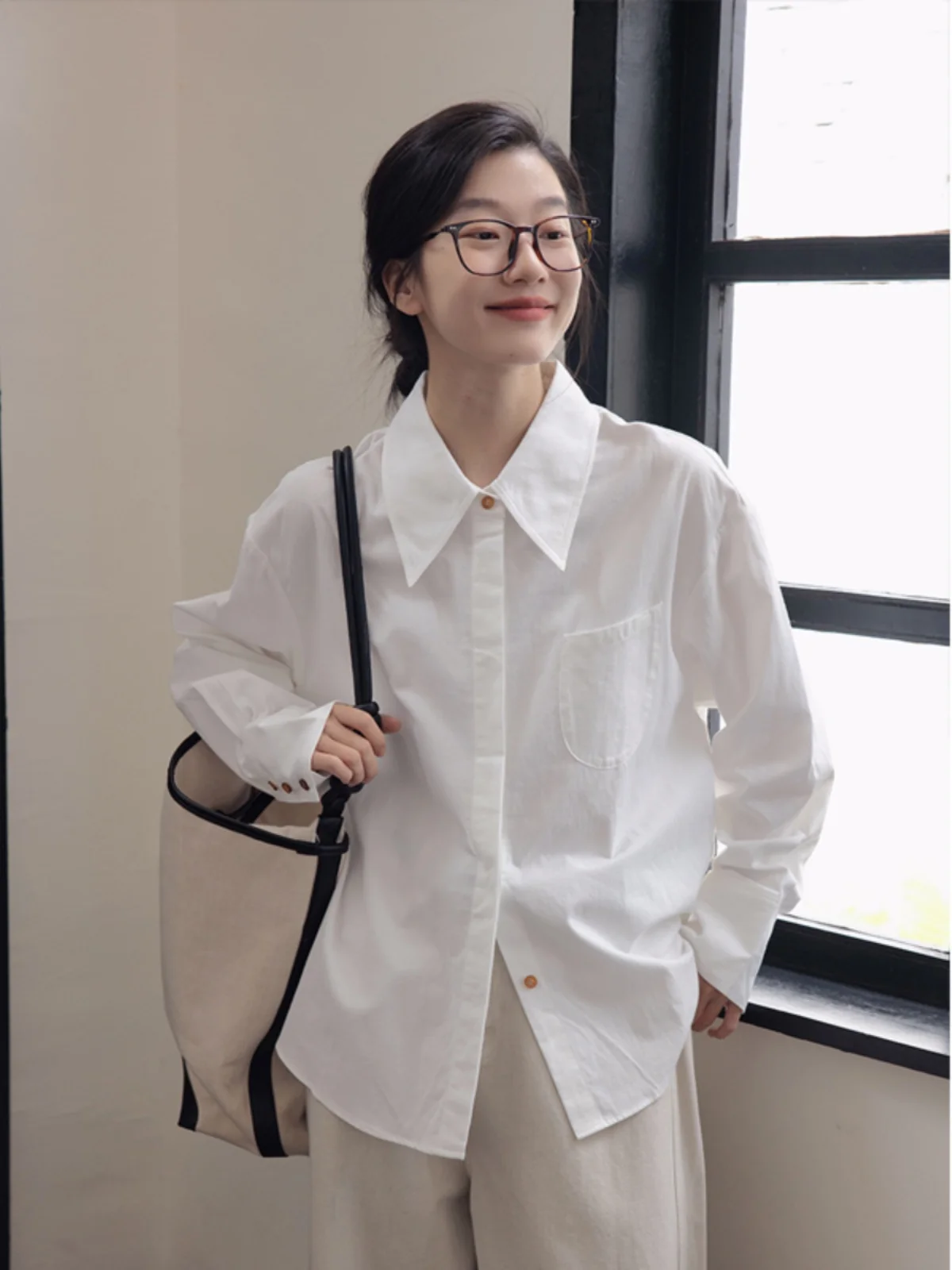 

White Casual Long Sleeve Shirt Women's Spring 2026 New Point Collar Loose Commute Cotton Neck Top Straight Fit