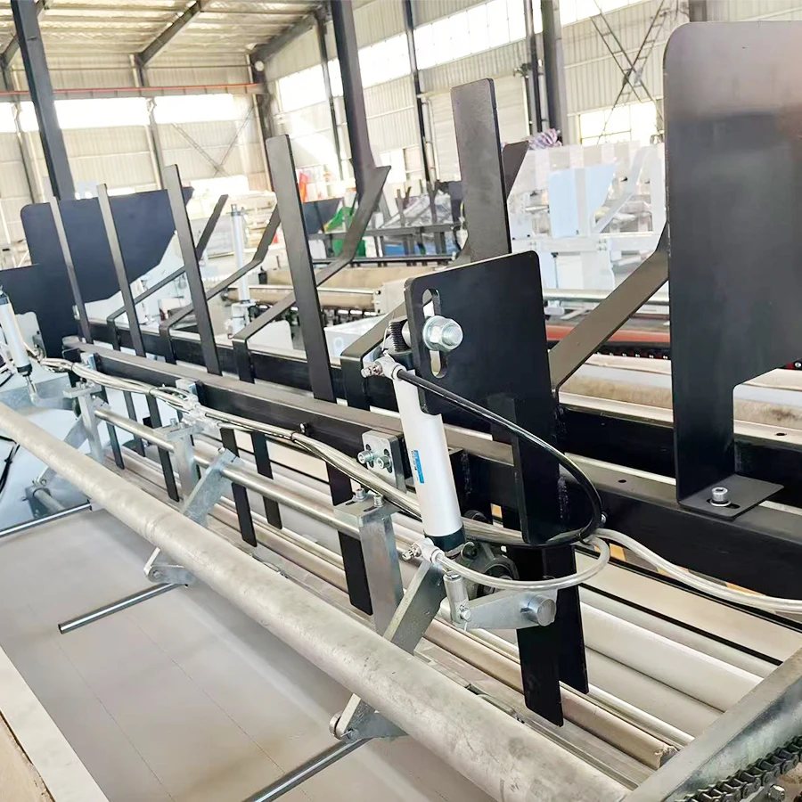 YG Customized Full/Semiautomatic Tissue Rewinding Toilet Kitchen Paper Making Machine view 6