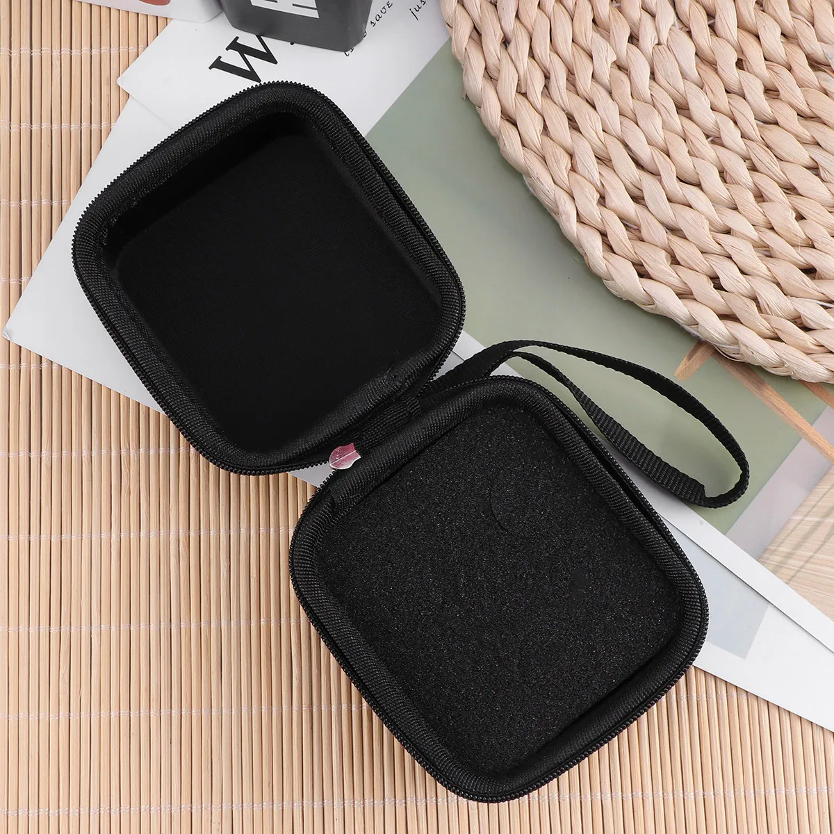 

1 шт., 7,5 мл, коробка для хранения эфирных масел, дорожный футляр из ЭВА для ароматерапевтических бутылочек, держатель для бутылочек с эфирными маслами, коробка для эфирных масел, черная на молнии