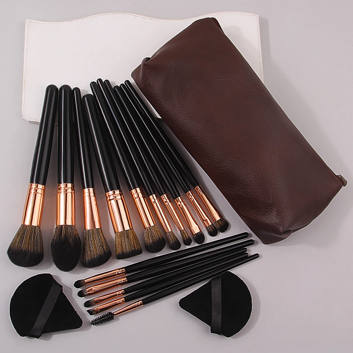 Juego de brochas de maquillaje de 18 Uds., brocha para colorete, brocha para sombra de ojos, bolsa de almacenamiento de cuero, soplo de polvo, juego completo de herramientas de maquillaje
